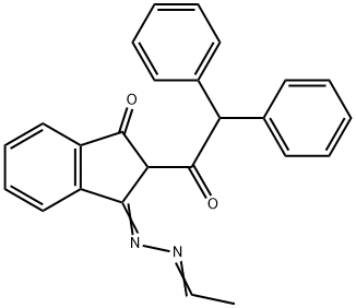 2-二苯乙酰基-3-(亚乙基-腙基)茚酮